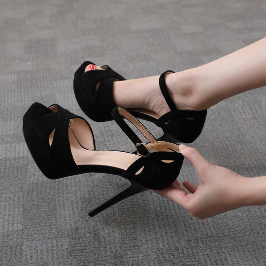 Élégance Vertigineuse –  Sandales à Talons Aiguilles