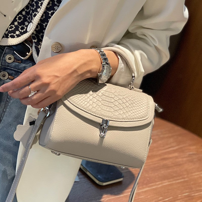 Élégance Texturée - Sac à Main Femme en Cuir Véritable